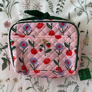 ban.do NWT Floral Quilted Toiletry Cosmetic Bag